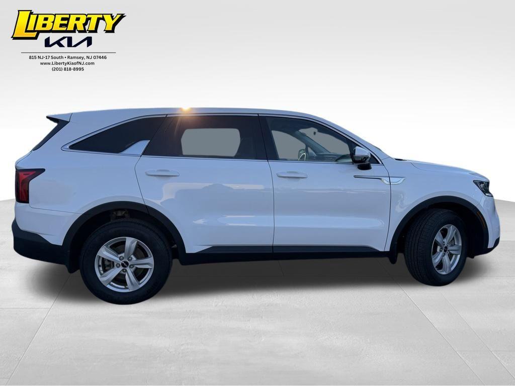 used 2022 Kia Sorento car, priced at $21,487