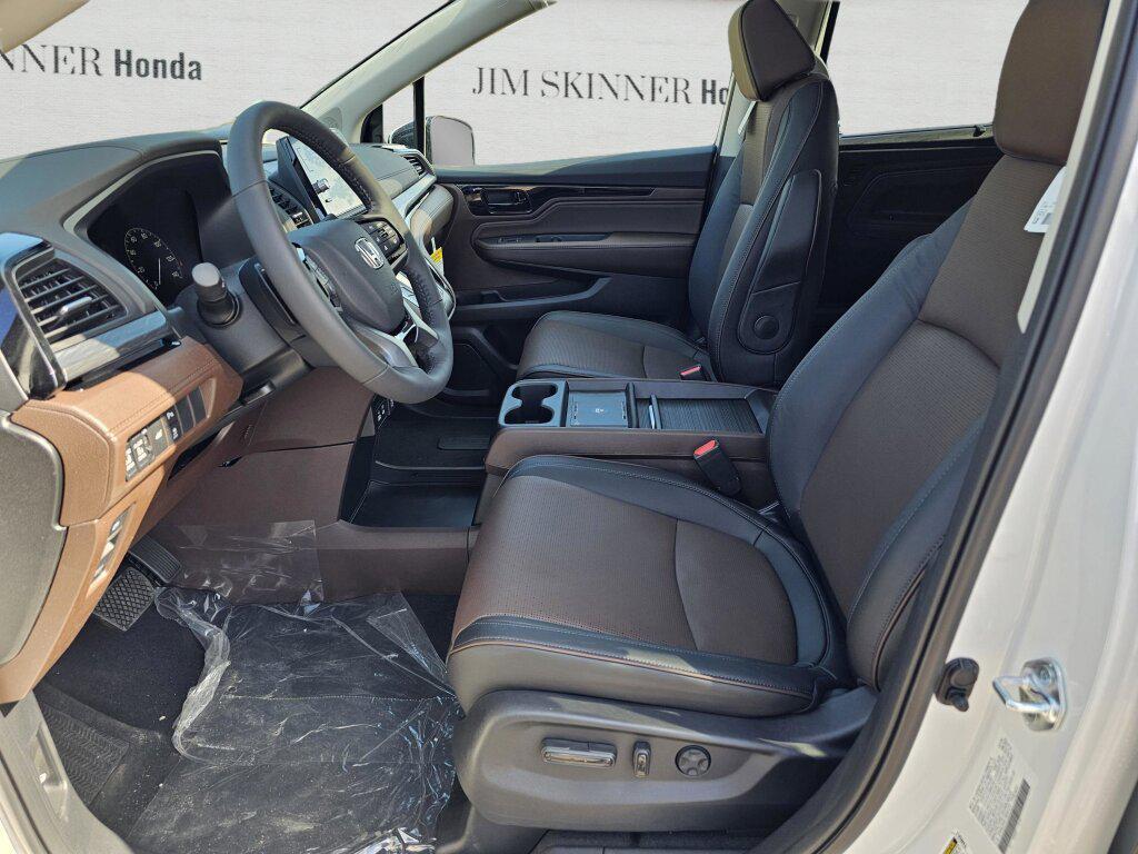 new 2026 Honda Odyssey car, priced at $54,542