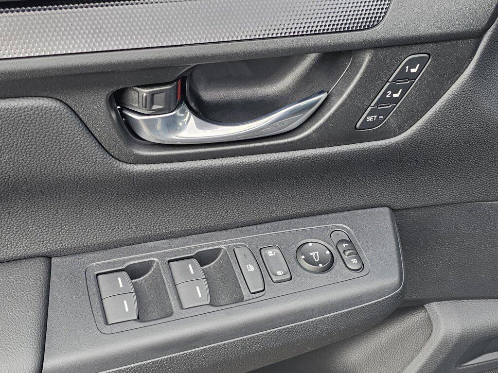 new 2026 Honda CR-V Hybrid car, priced at $41,072