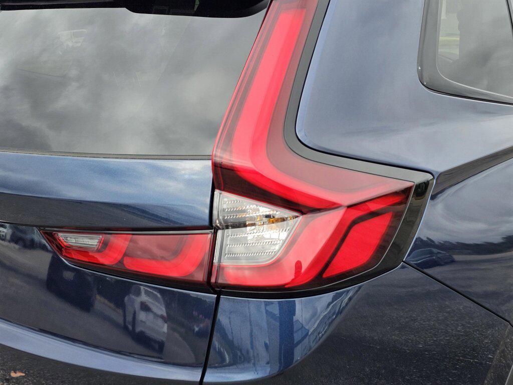 new 2026 Honda CR-V Hybrid car, priced at $42,572