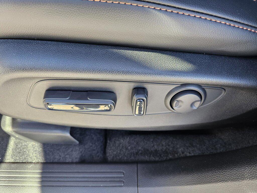 new 2026 Honda CR-V Hybrid car, priced at $41,527