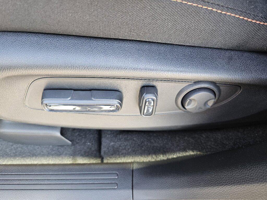 used 2025 Honda CR-V Hybrid car, priced at $34,990