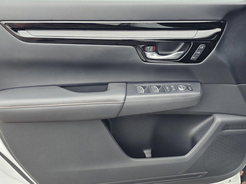 used 2023 Honda CR-V Hybrid car, priced at $38,990