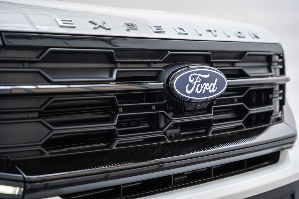 new 2026 Ford Expedition Max car, priced at $71,899