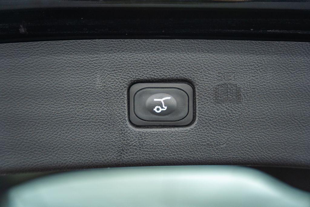 used 2023 Ford Edge car, priced at $30,993