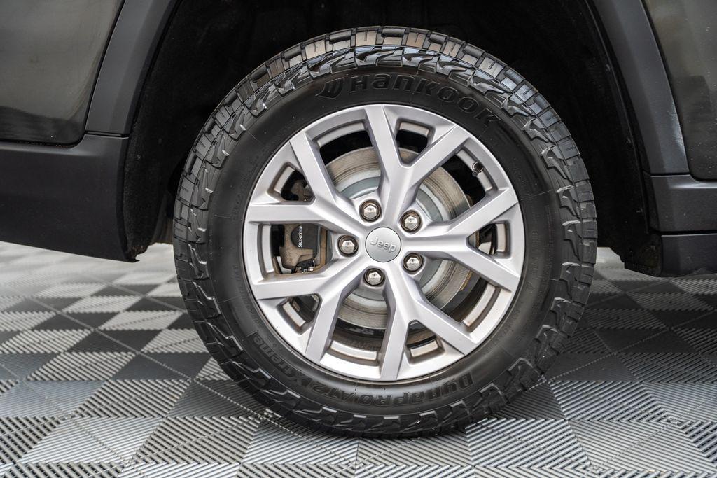 used 2022 Jeep Grand Cherokee L car, priced at $29,499