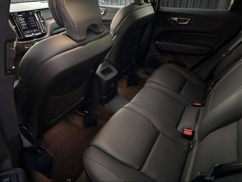 used 2022 Volvo XC60 Recharge Plug-In Hybrid car, priced at $31,668