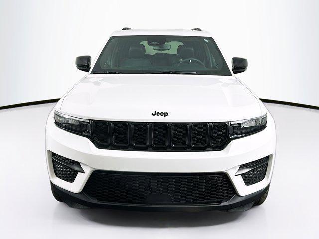 used 2023 Jeep Grand Cherokee car, priced at $27,697