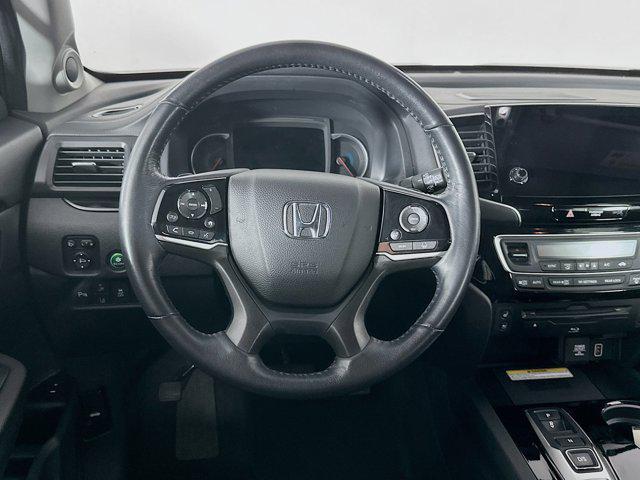 used 2022 Honda Pilot car, priced at $32,987