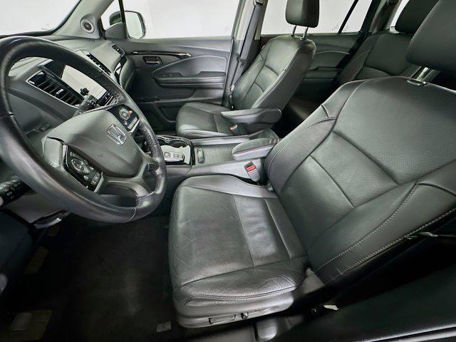 used 2022 Honda Pilot car, priced at $32,987
