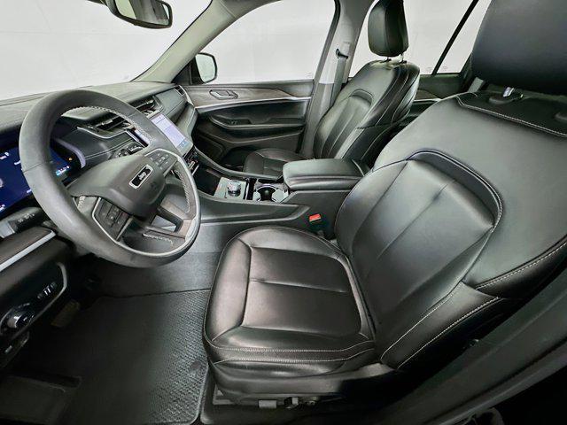 used 2023 Jeep Grand Cherokee car, priced at $25,487
