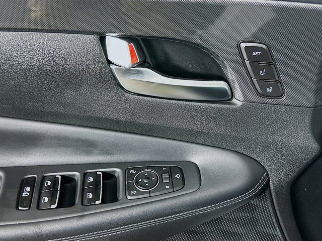 used 2022 Hyundai Santa Fe car, priced at $22,996