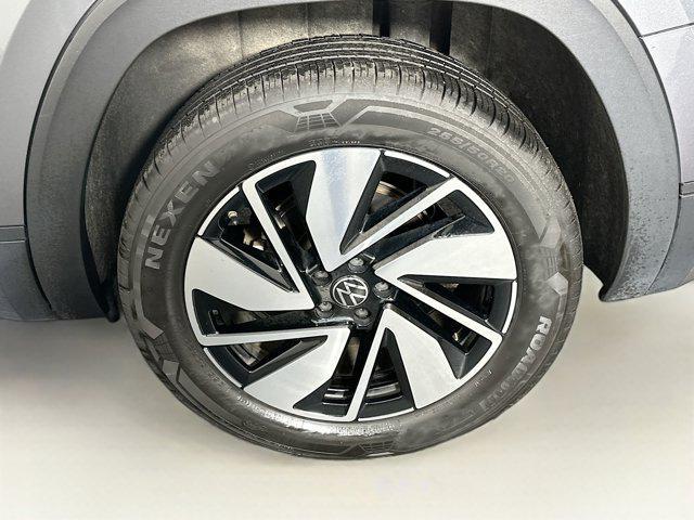 used 2024 Volkswagen Atlas car, priced at $25,197