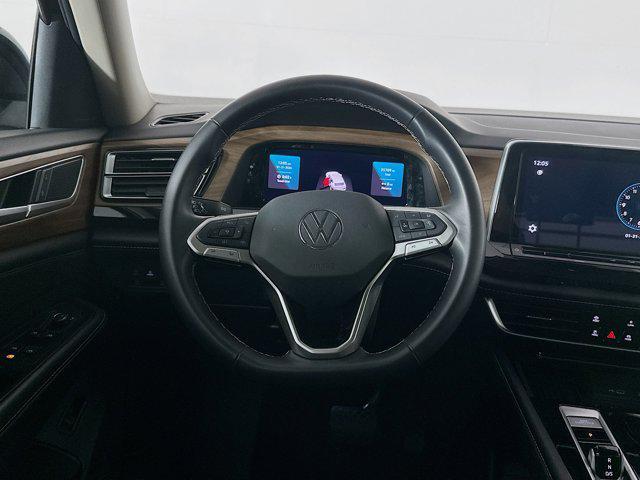 used 2025 Volkswagen Atlas car, priced at $29,487