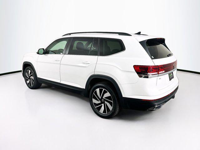 used 2025 Volkswagen Atlas car, priced at $29,996