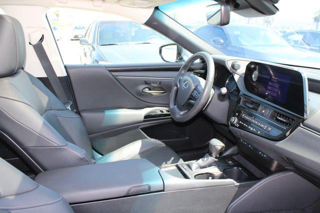 used 2023 Lexus ES 350 car, priced at $40,073