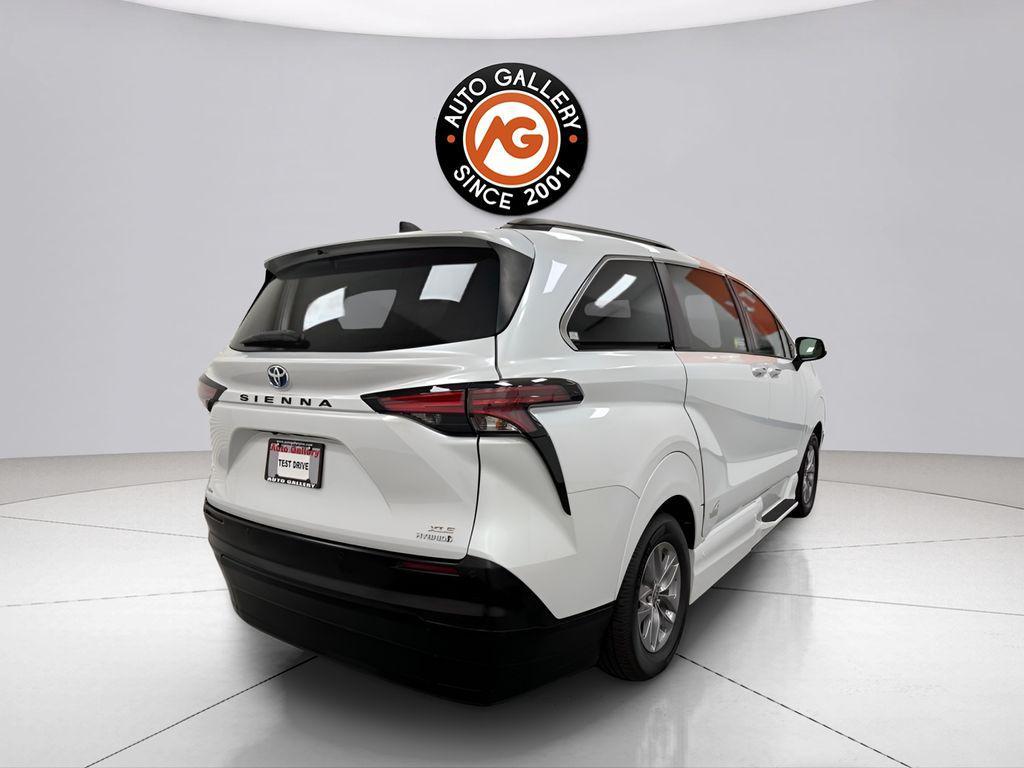 used 2022 Toyota Sienna car, priced at $57,995