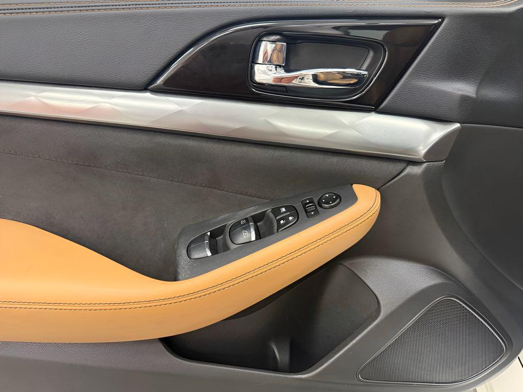 used 2016 Nissan Maxima car, priced at $13,565