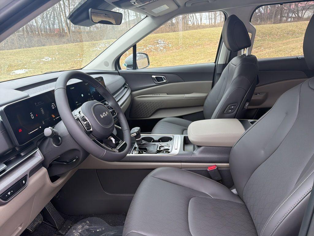 new 2026 Kia Carnival car, priced at $42,307