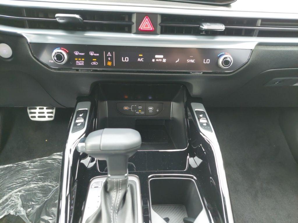 new 2026 Kia Sorento car, priced at $48,270