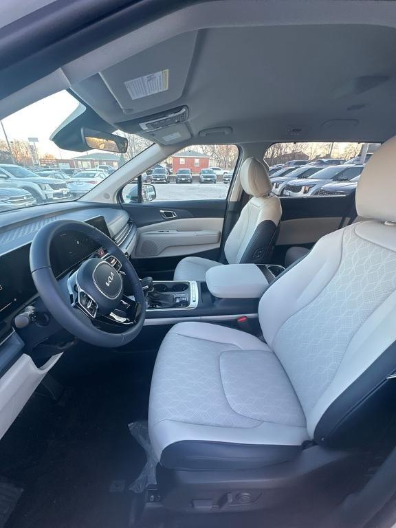 new 2026 Kia Carnival car, priced at $42,953