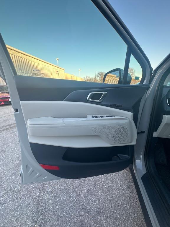 new 2026 Kia Carnival car, priced at $42,953