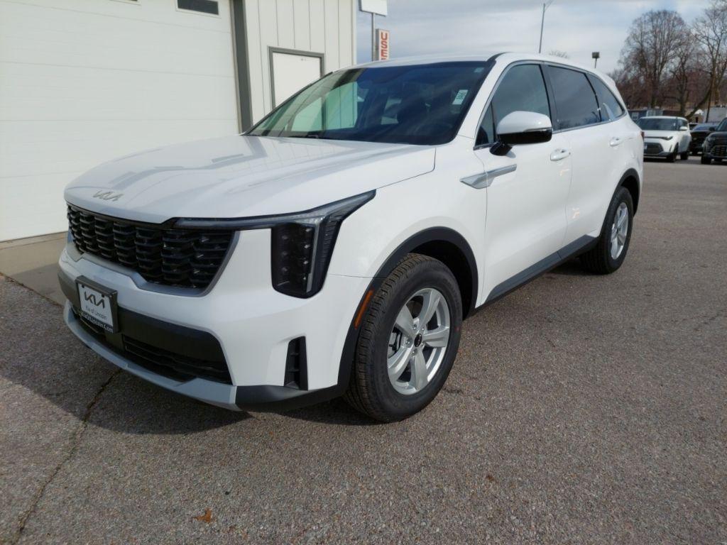 new 2026 Kia Sorento car, priced at $34,395