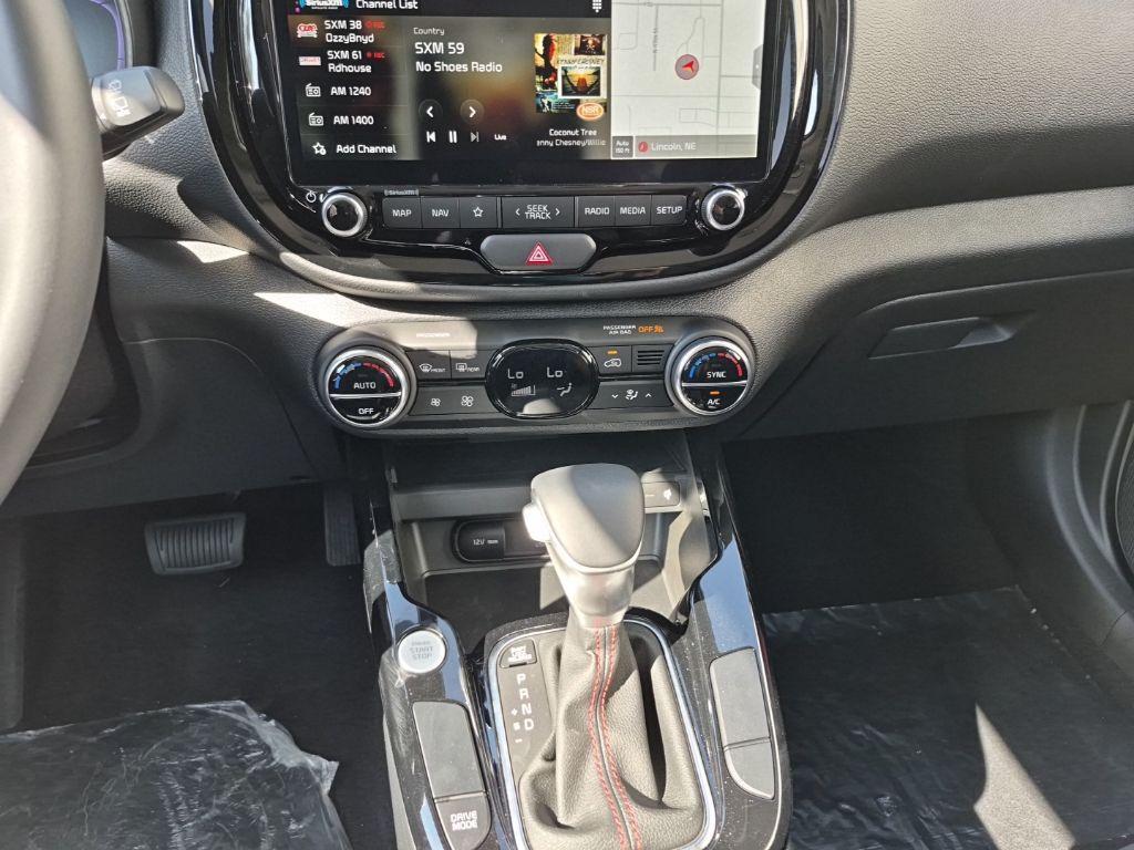 new 2025 Kia Soul car, priced at $25,101