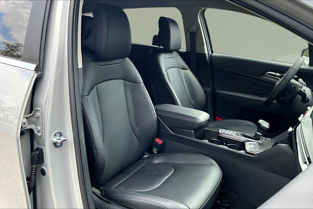 new 2026 Kia Sportage car, priced at $32,780