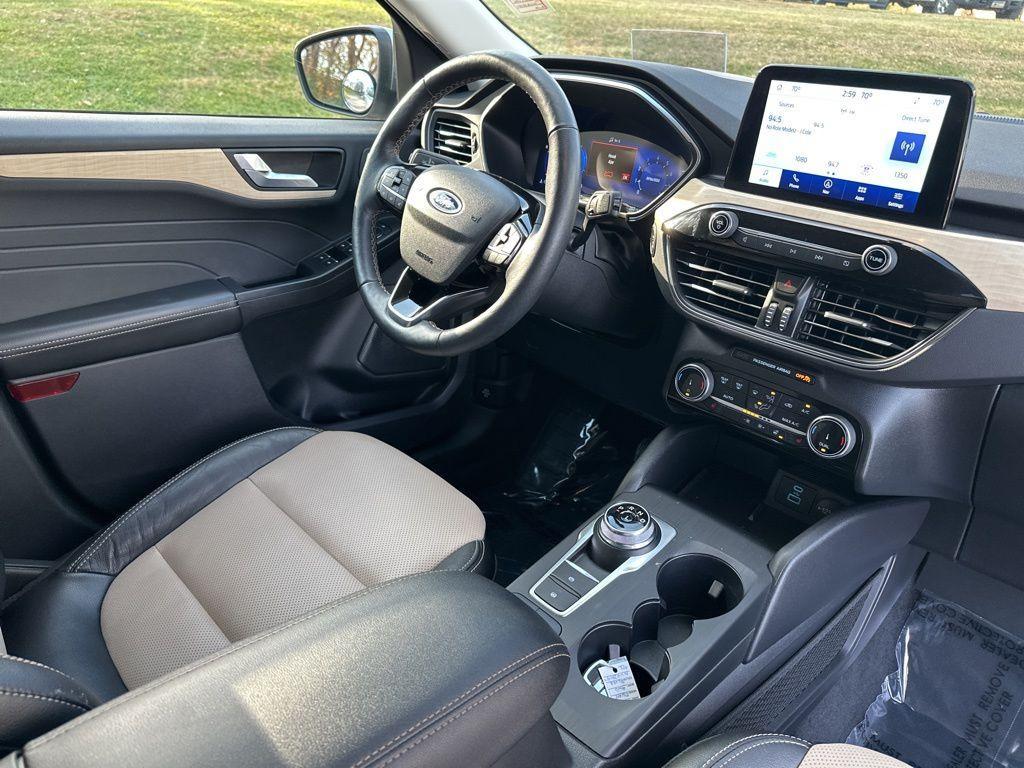 used 2022 Ford Escape car, priced at $23,577