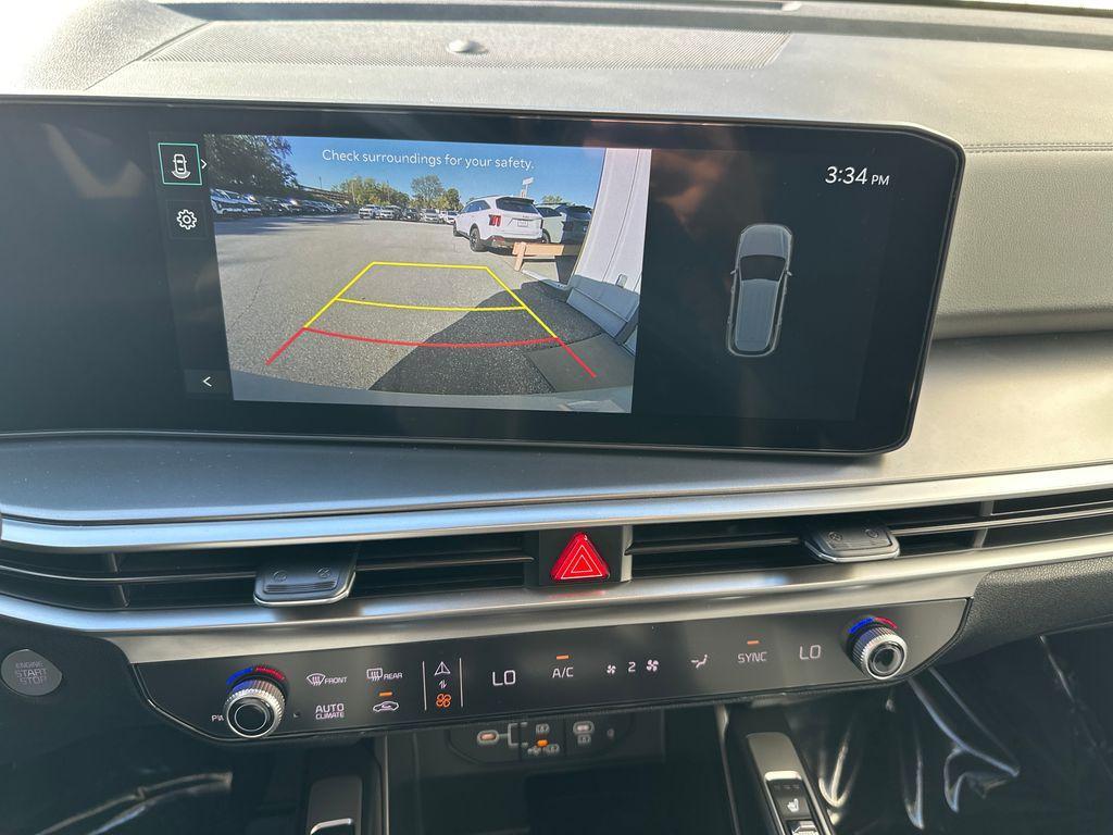 new 2026 Kia Sorento car, priced at $38,930