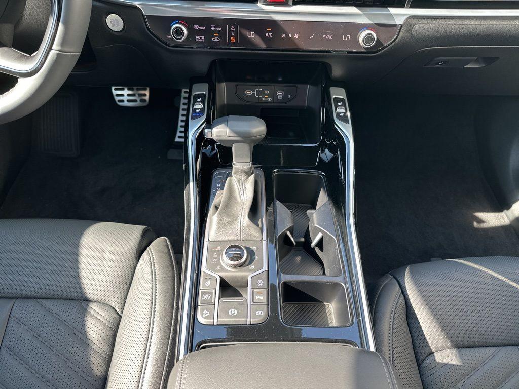 new 2026 Kia Sorento car, priced at $48,925