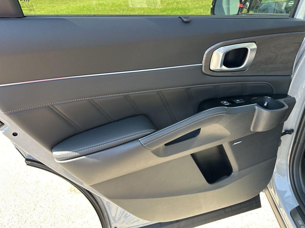 new 2026 Kia Sorento car, priced at $48,925