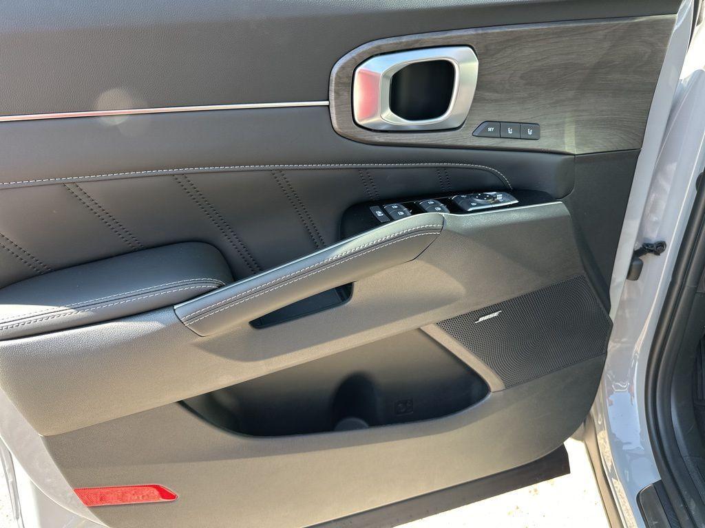 new 2026 Kia Sorento car, priced at $48,925