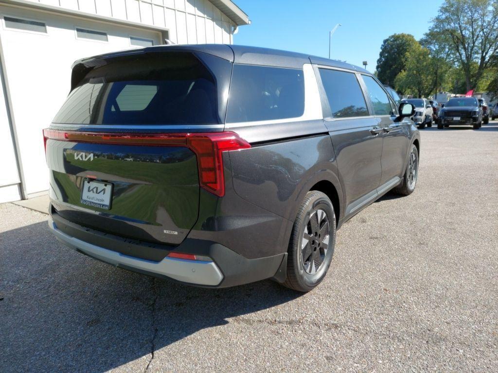 new 2026 Kia Carnival Hybrid car, priced at $42,045