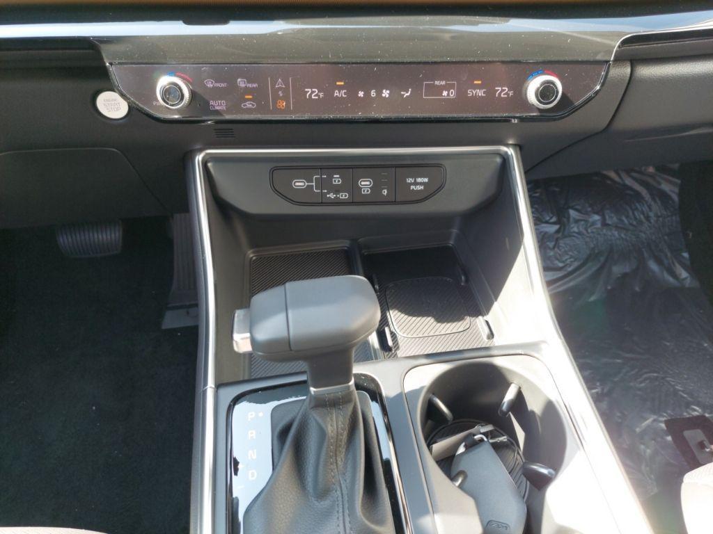 new 2026 Kia Carnival car, priced at $51,184