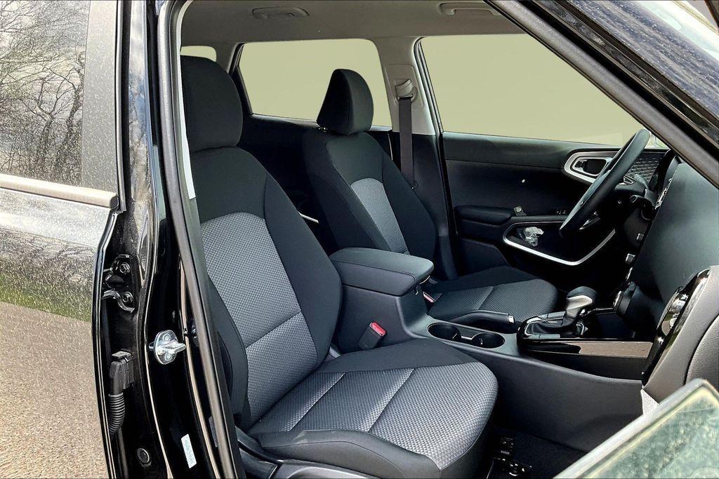 new 2025 Kia Soul car, priced at $24,000