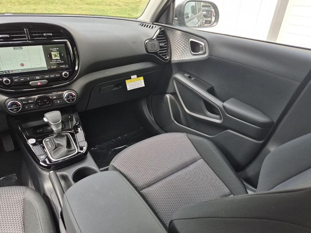 new 2025 Kia Soul car, priced at $24,277