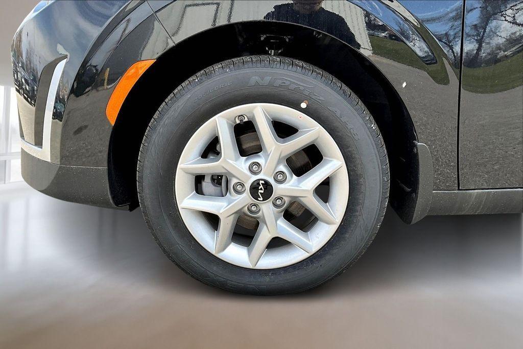 new 2025 Kia Soul car, priced at $24,000