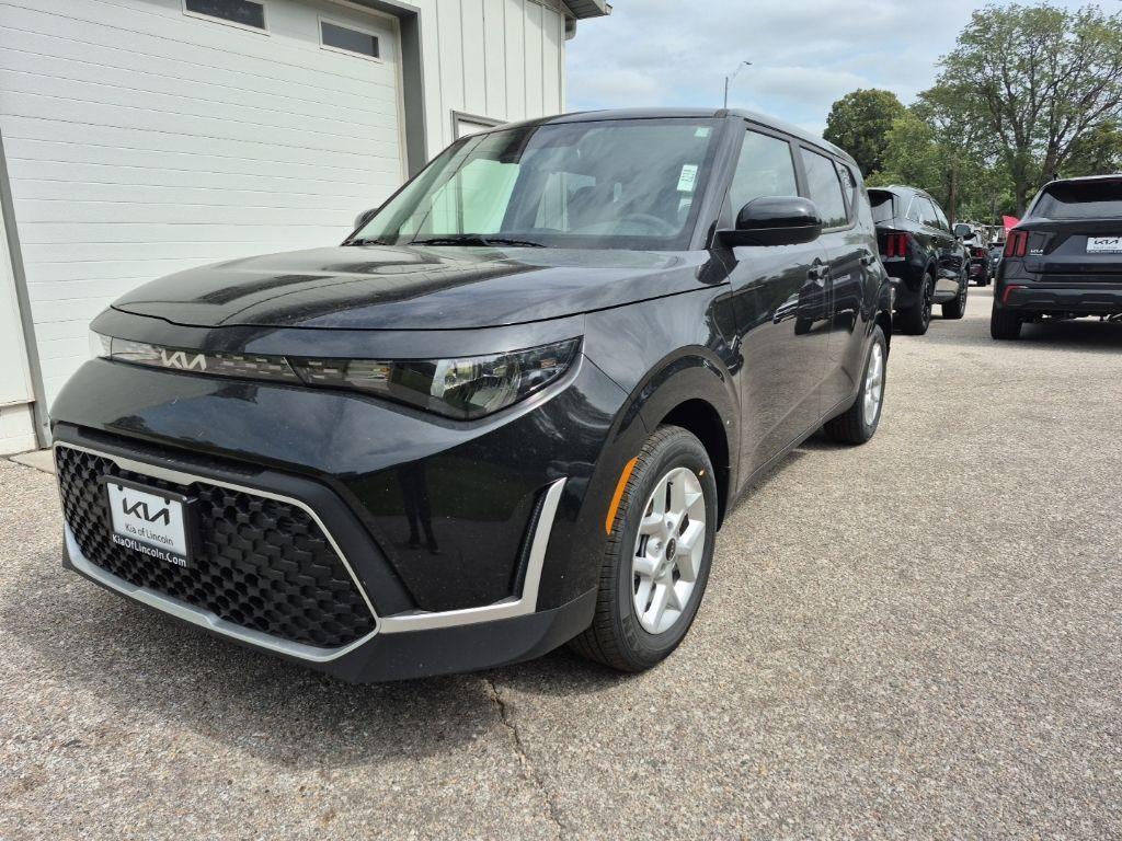 new 2025 Kia Soul car, priced at $24,277