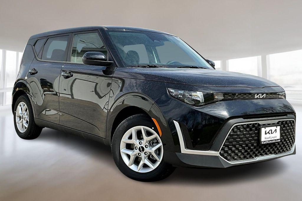 new 2025 Kia Soul car, priced at $24,000