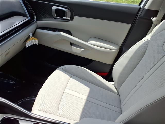 new 2025 Kia Sorento car, priced at $35,406