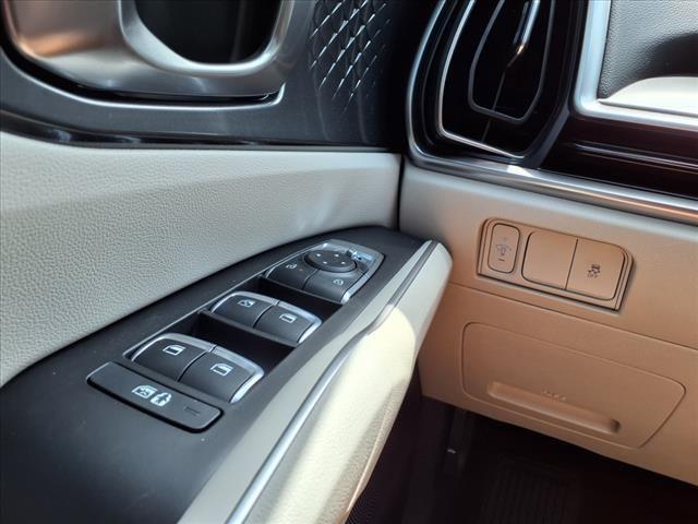 new 2025 Kia Sorento car, priced at $35,406