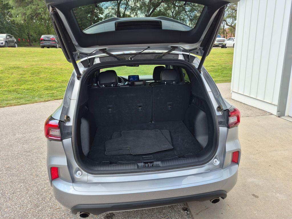 used 2024 Ford Escape car, priced at $21,379