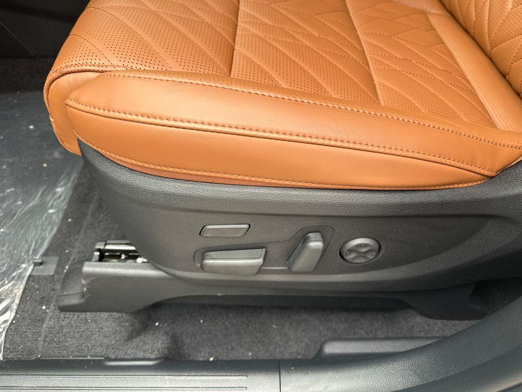 new 2025 Kia Telluride car, priced at $53,099