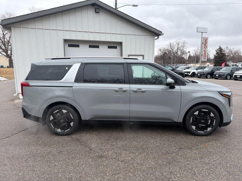 new 2026 Kia Carnival car, priced at $42,307
