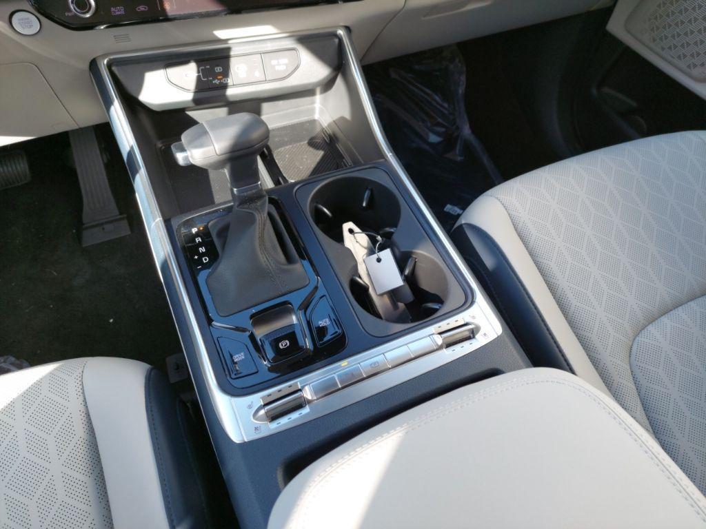 new 2026 Kia Carnival car, priced at $46,361