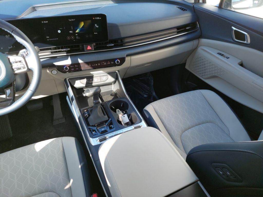 new 2026 Kia Carnival car, priced at $46,361