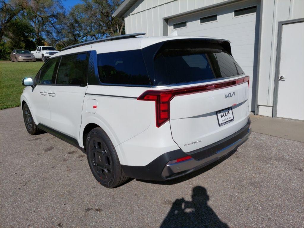 new 2026 Kia Carnival car, priced at $46,361