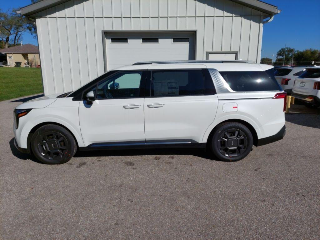 new 2026 Kia Carnival car, priced at $46,361